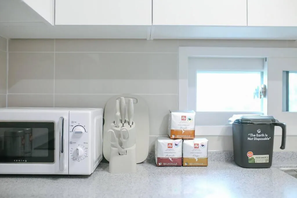 Apartamento Brick House / Hongik Station 10Min Seúl Corea del Sur